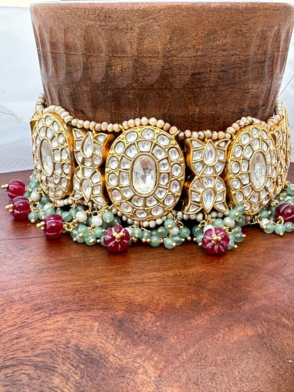 Manasa Polki Necklace with earrings